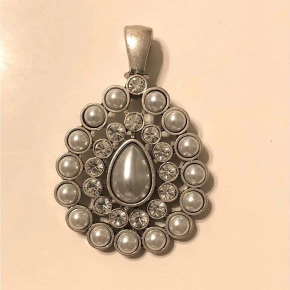 Premiere Designs Pendant - Picture 1 of 2